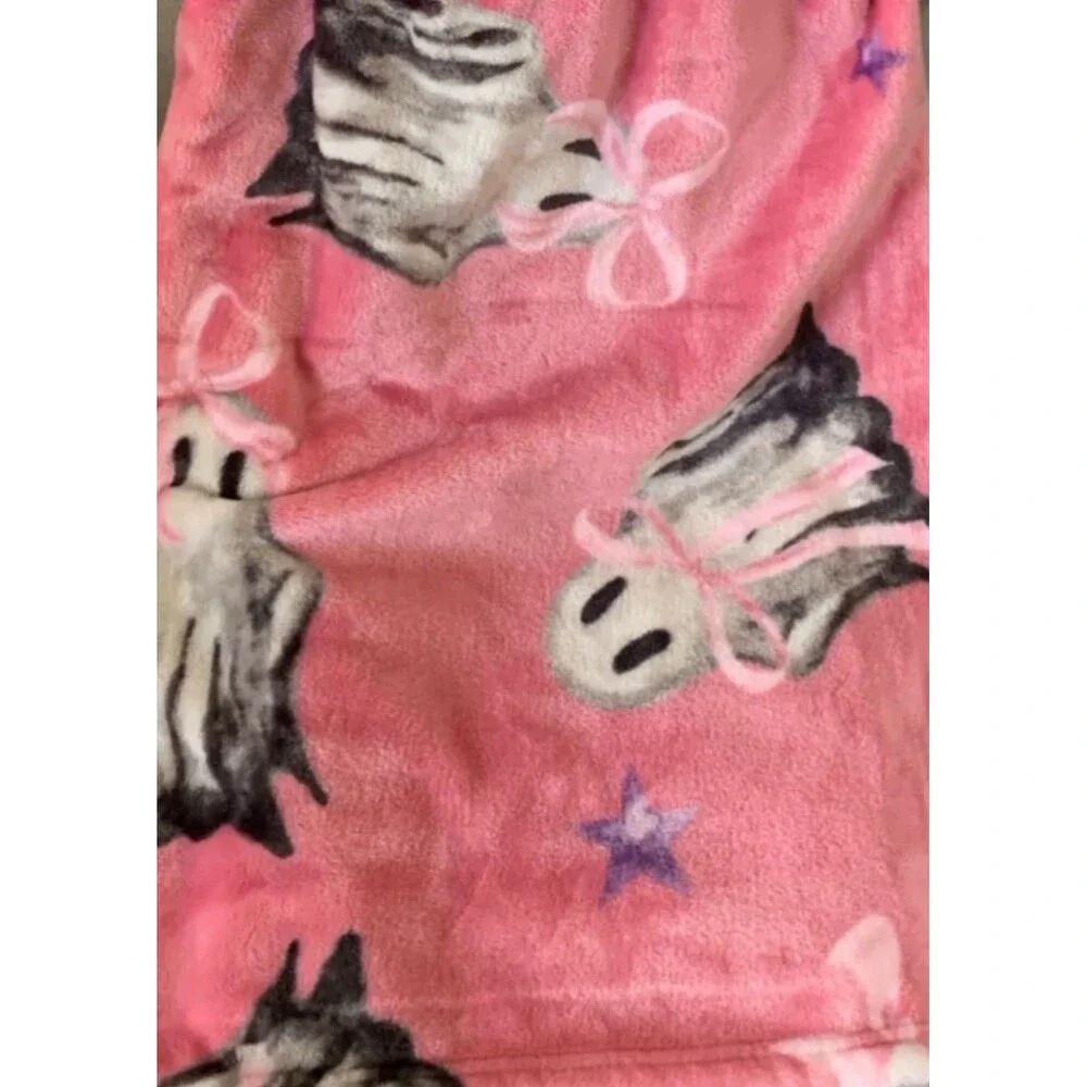 Deco Pink Ghosts With Bows Soft Plush Throw Blanket Halloween Spooky 50x70